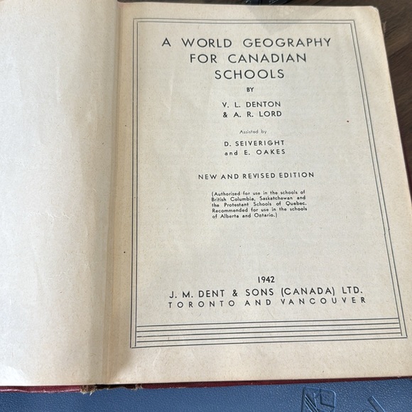 1942 vintage Canadian geography book - Picture 4 of 6